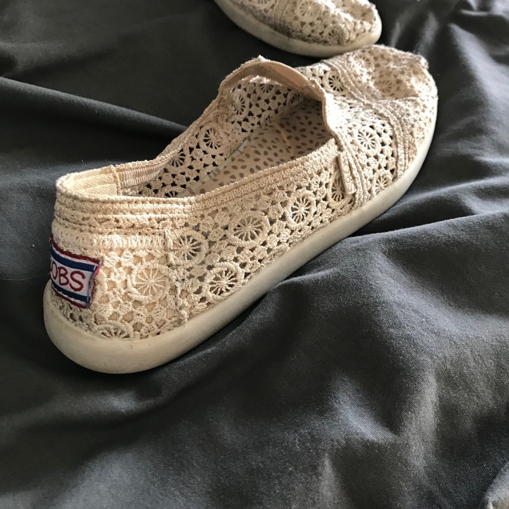 Shoes - Picture 2 of 2